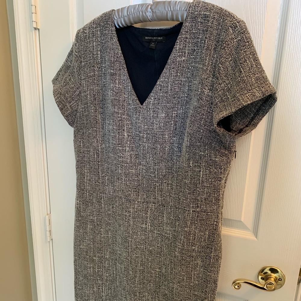 Tweed Banana Republic shift dress